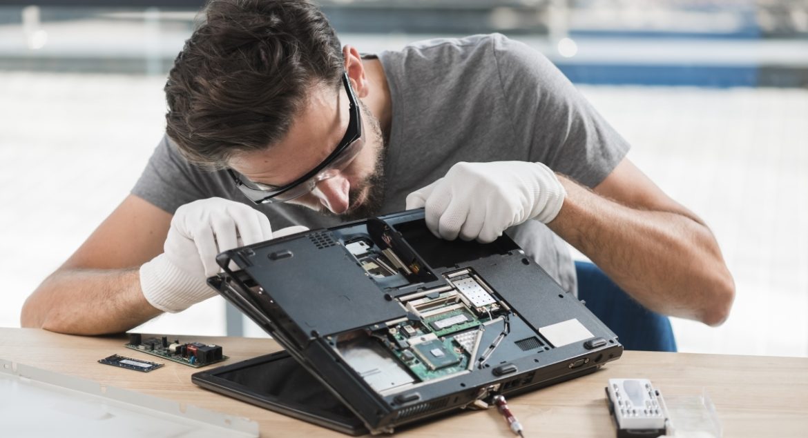 laptop repair services